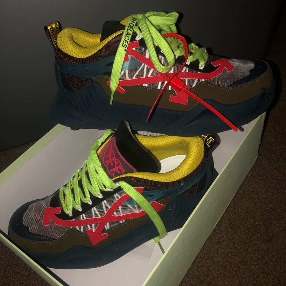 OFF-WHITE c/o VIRGIL ABLOH odsy 1000 sneakers